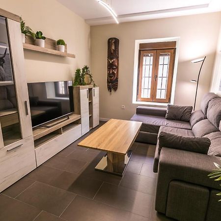 Centrico Y Moderno Con Piscina Y Parking Apartman Jaén Kültér fotó