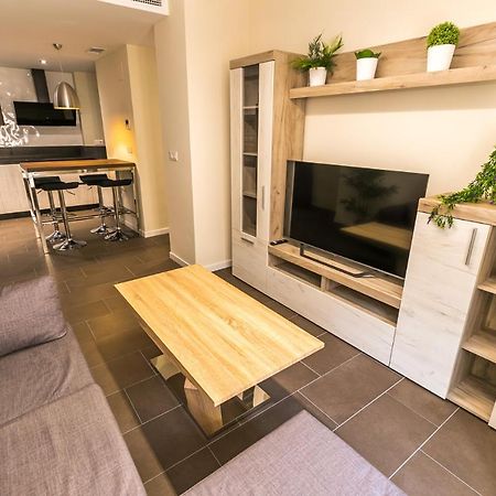 Centrico Y Moderno Con Piscina Y Parking Apartman Jaén Kültér fotó