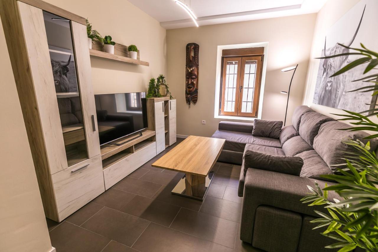 Centrico Y Moderno Con Piscina Y Parking Apartman Jaén Kültér fotó